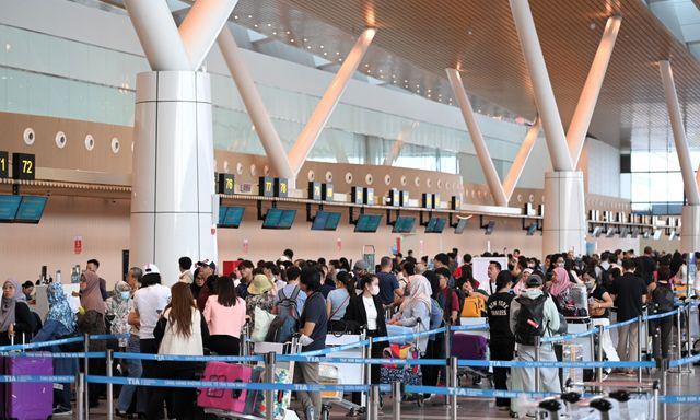 Người Việt mua vé máy bay dịp lễ 30/4 - 1/5  cần đặc biệt chú ý 