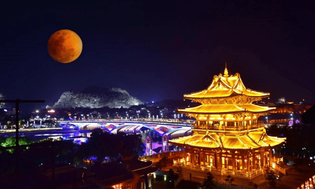 Từ ngày 1/4, khách Việt chính thức được miễn visa khi bay thẳng đến tiên cảnh ở Trung Quốc