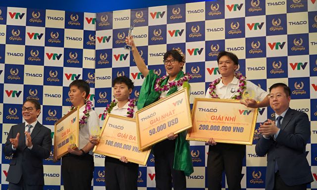 Ngày này 27 năm trước, Đường Lên Đỉnh Olympia phát sóng số đầu tiên