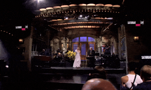 Đây là người thật hay visual nhân tạo: Ngũ quan có một không hai, đứng giữa đám đông vẫn đẹp phát sáng