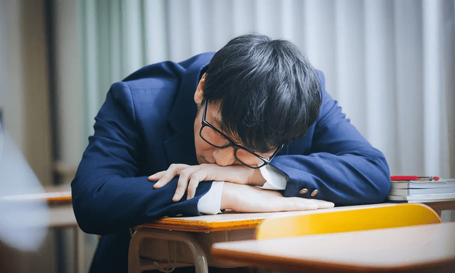 Con bỏ đi sau một câu nói của bố, người mẹ Hà Nội bật khóc: 