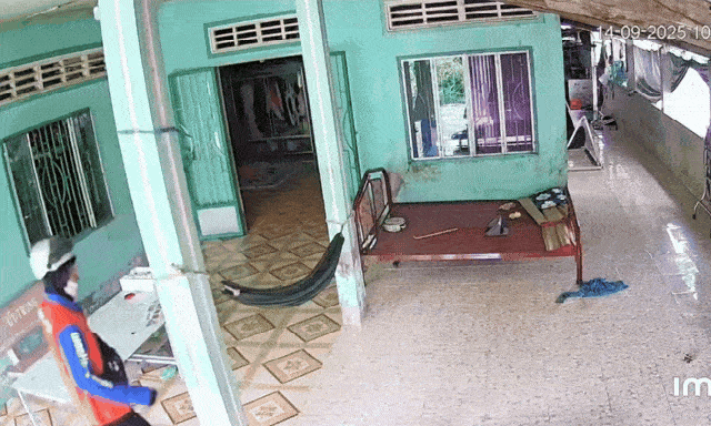 Shipper vào nhà xin nằm ngả lưng giữa trưa, chủ nhà niềm nở, diễn biến sau đó khiến người trong cuộc 