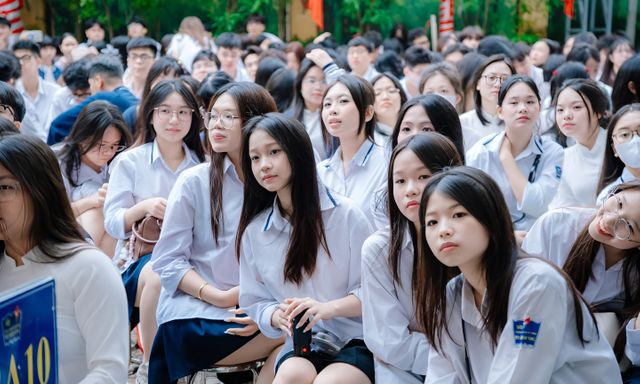 Công bố 12 nhóm ngành 