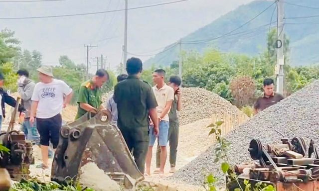 Nghi ăn nhậu dẫn tới mâu thuẫn, cha chết và con trai bị thương nguy kịch