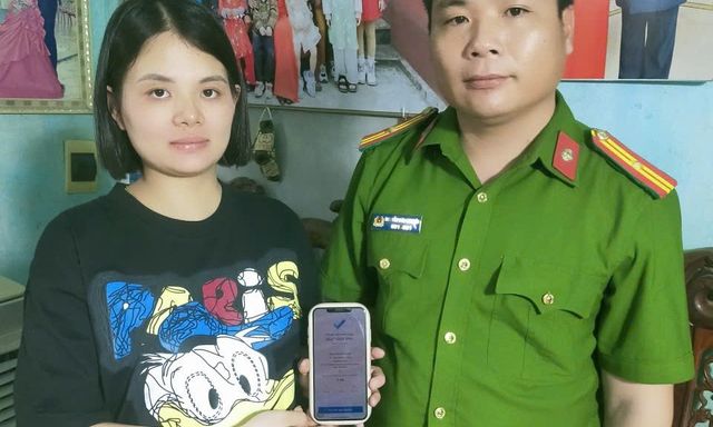 Tài khoản phát sinh giao dịch 65.821.000 đồng: Công an lập tức liên hệ với người đàn ông ở nước ngoài