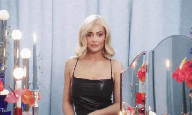 Kylie Jenner bị người giúp việc khởi kiện 