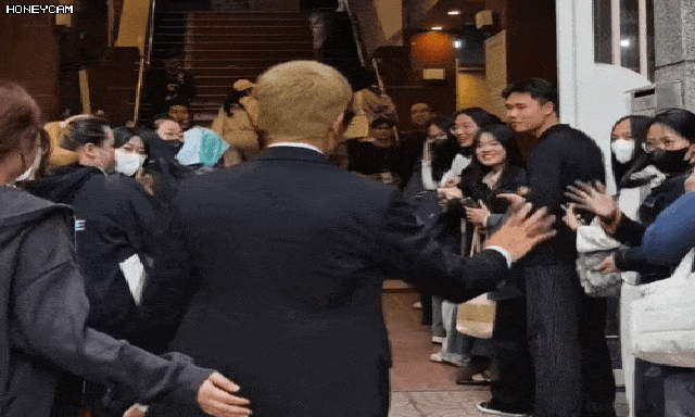 Vbiz có mỹ nam chẳng biết dùng visual sao cho đúng: Càng đóng phim càng xấu, diễn xuất tìm không ra điểm chê