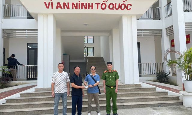 Người đàn ông SN 1987 chuyển khoản thành công 250 triệu đồng, bên nhận tiền kiểm tra tài khoản sau đó lập tức trình báo công an
