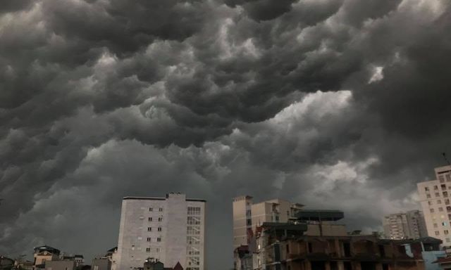 Miền Bắc đón thêm không khí lạnh, nhiệt độ giảm nhanh, mưa dông cực lớn