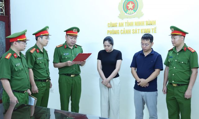 Khám xét chỗ ở, ra lệnh cấm đi khỏi nơi cứ trú nữ nhân viên Lê Diệp Linh SN 1995