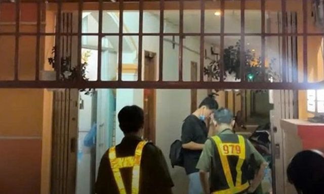 Vụ người phụ nữ tử vong bất thường trong nhà nghỉ: Cặp đôi gọi 20 lon bia sử dụng, người đàn ông bí ẩn rời đi lúc nửa đêm