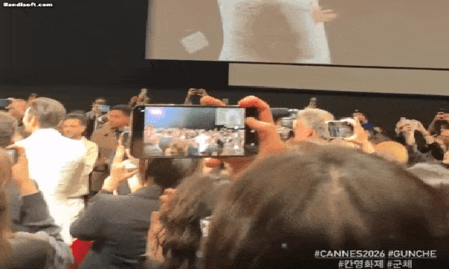 Chiếu nửa đêm mà phim Hàn này vẫn làm Cannes dậy sóng: Hay cỡ nào mà vỗ tay 7 phút, nữ chính sang quá trời