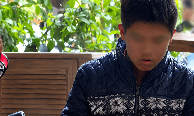 Nam sinh uống chai nước do bạn học đưa rồi không nói được suốt 10 ngày, sự thật phía sau gây phẫn nộ