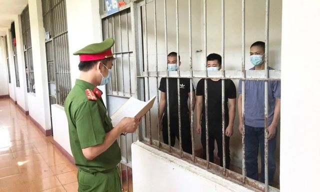 Công an gửi cảnh báo đến những người có người thân đang bị tạm giam