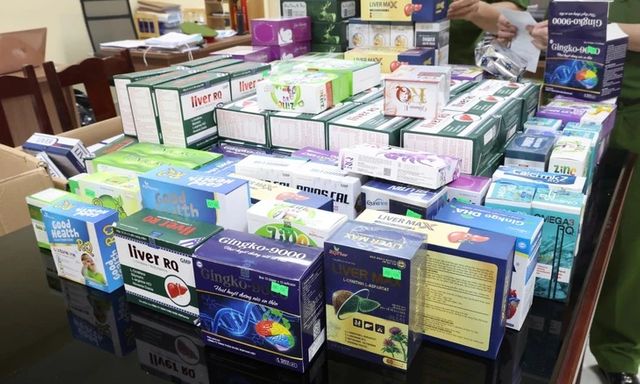 Phát hiện 54 loại thực phẩm chức năng giả bán trên toàn quốc, nhiều người Việt quen dùng: Ai từng mua cần liên hệ công an trước 29/5