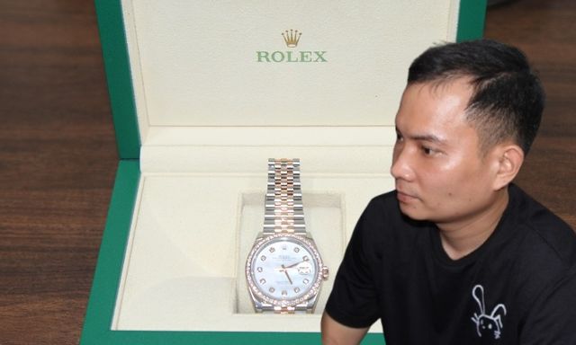 Bắt giữ Trịnh Duy Mạnh SN 1995 khi vừa đem bán đồng hồ Rolex giá 150 triệu đồng