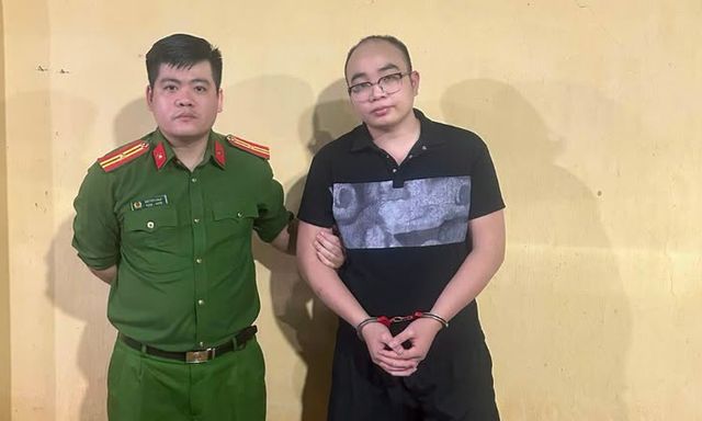 Bắt Giám đốc công ty truyền thông Phạm Ngọc Mạnh và 17 người khác, tạm hoãn xuất cảnh 15 đối tượng