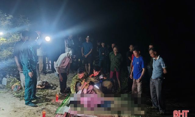 Hiện trường thương tâm vụ lật thuyền trên sông Ngàn Phố khiến 4 người trong một gia đình tử vong