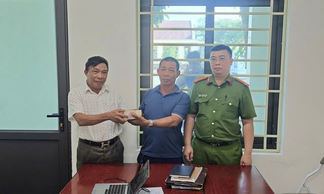 Tài khoản phát sinh giao dịch 208,9 triệu đồng, người đàn ông SN 1966 lập tức trình báo công an