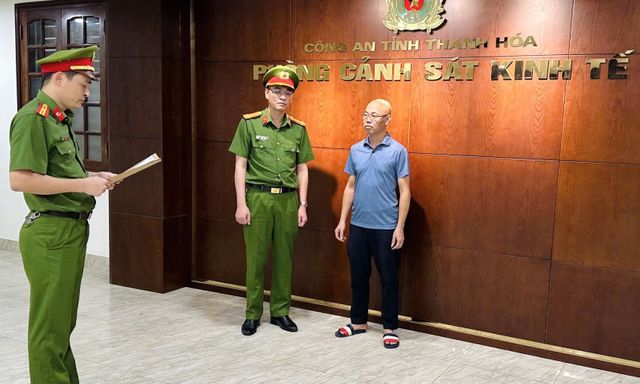Khởi tố giám đốc Nguyễn Sĩ Phương do sản xuất “Nem chua rán Hà Nội” giả