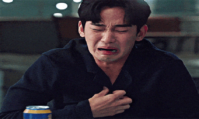 Kim Soo Hyun lập tức 