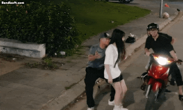 Nhìn cặp đôi này tán nhau ai cũng muốn “hồi xuân” ngay lập tức, khen đáng yêu nhất Việt Nam hiện tại cũng không quá lời