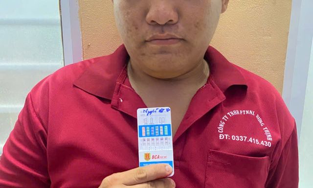 Bắt tạm giam Phạm Văn Vũ- đối tượng cho bé gái 7 tuổi 20.000 đồng rồi dụ dỗ xâm hại