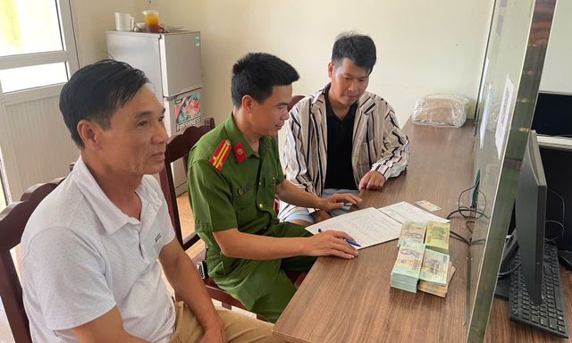 Công an xác minh giao dịch chuyển khoản 500 triệu đồng đến tài khoản của Trần Quang Tuyến SN 1995