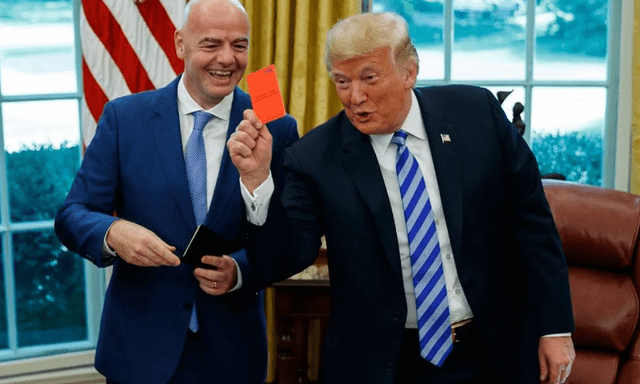 Tổng thống Trump gọi điện cho Chủ tịch FIFA yêu cầu rút thẻ đỏ của cầu thủ Mỹ dù ban đầu không biết hậu quả của thẻ đỏ là gì  