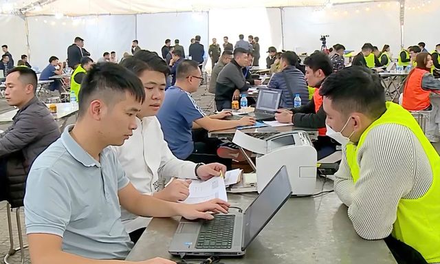 Gần 200 cảnh sát đồng loạt bắt 60 đối tượng tại nhiều cửa khẩu, sân bay: Hé lộ đường dây lừa đảo 13.543 bị hại