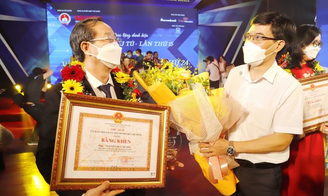 Bộ GD&ĐT chốt danh sách 7 ứng viên được đề nghị phong tặng danh hiệu Nhà giáo Nhân dân năm 2026
