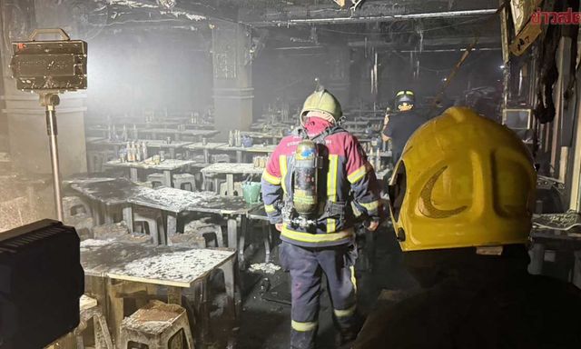 Hiện trường kinh hoàng vụ cháy quán bar khiến ít nhất 27 người thiệt mạng ở Bangkok, rất nhiều thi thể được phát hiện trong nhà vệ sinh