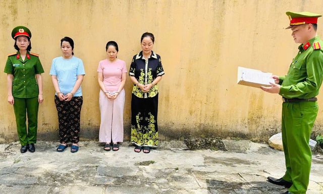 Vụ buôn lậu kim cương xuyên quốc gia: Đã khởi tố 31 bị can, thu giữ 1.239 viên kim cương