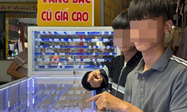 Mang dây chuyền, lắc tay, nhẫn trị giá hơn 500 triệu đồng ra chợ bán với giá 1,7 triệu đồng: Sự thật phía sau khiến nhiều người ngỡ ngàng