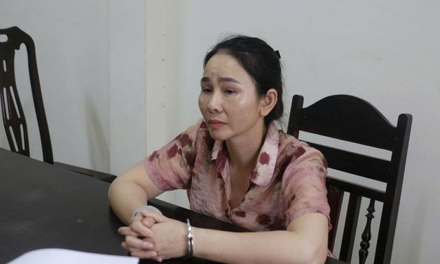 Bắt tạm giam chủ buôn hải sản Phạm Thị Hương SN 1982