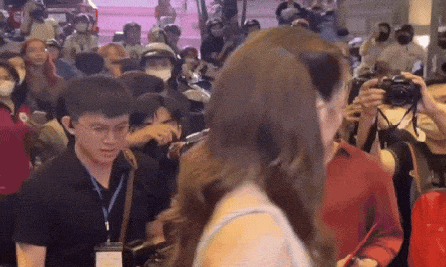 Đã tìm ra nữ thần nhan sắc của cả showbiz Việt: Trấn Thành cảm thán 