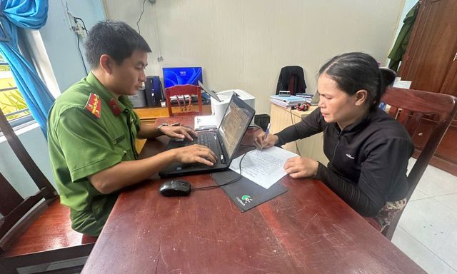 Người phụ nữ trình báo bị mất túi xách đựng 10 nhẫn vàng 24K cùng 17 triệu đồng: Công an mời Phạm Thị Hằng SN 1991 lên làm việc 