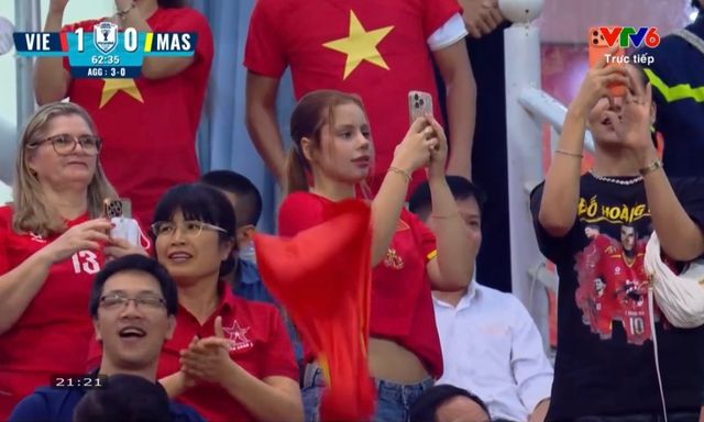 Cô gái lọt camera khi Xuân Son ghi bàn ở Mỹ Đình: Tưởng khán giả vô danh, ai ngờ là bạn gái Nguyễn Tài Lộc
