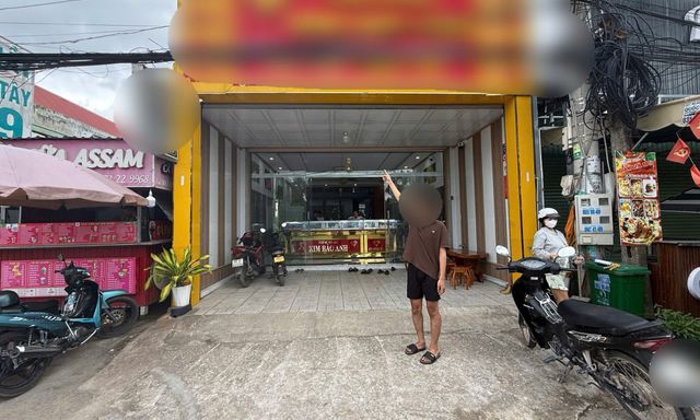 Bắt khẩn cấp nam sinh viên đại học SN 2007 cướp giật tiệm vàng 