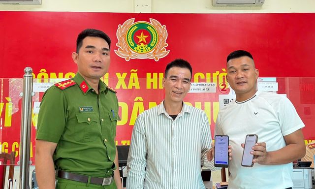 Công an các tỉnh xác minh loạt giao dịch chuyển khoản từ 9,9 triệu, 10 triệu, đến 61 triệu... của nhiều người dân