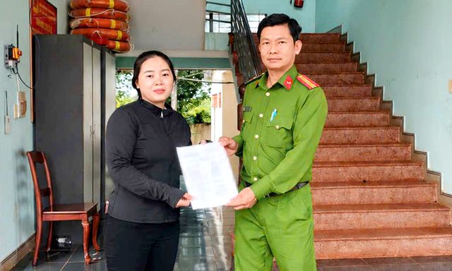 Công an điều tra, xác minh giao dịch chuyển khoản 100.000.000 đồng của Nguyễn Thị Thuỳ SN 1995