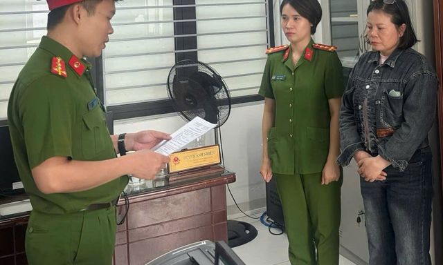 Bắt tạm giam chủ tiệm tạp hóa Nguyễn Thị Dung SN 1981