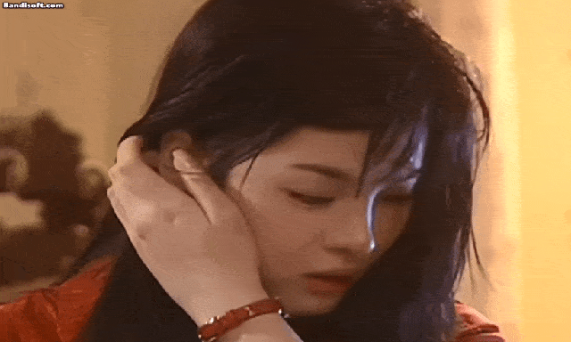 Song Hye Kyo 25 năm trước: Nhan sắc đẹp hơn thiên thần ở vai diễn nổi loạn nhất sự nghiệp