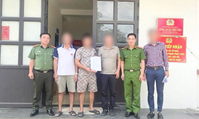 Chuyển khoản thành công 499.000.000 đồng, người đàn ông ở Quảng Ninh lập tức trình báo công an