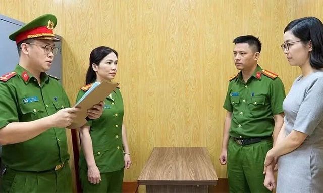 Những người từng gửi tiền tiết kiệm cho nữ Phó Giám đốc ngân hàng Nguyễn Thị Vân SN 1987, khẩn trương trình báo công an