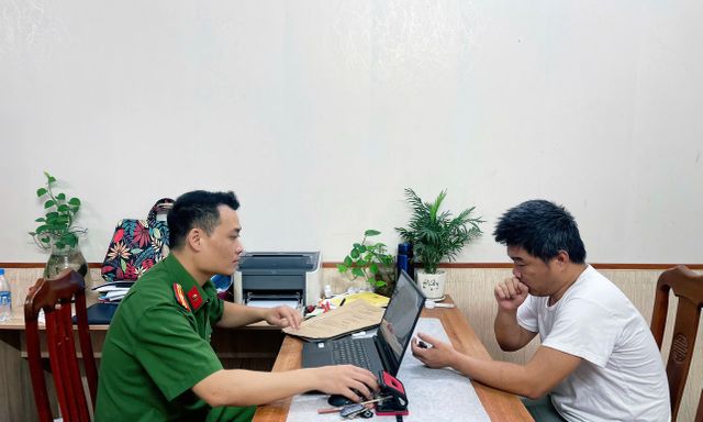 Khởi tố nhân viên bán hàng Phạm Thanh Nghĩa SN 1987