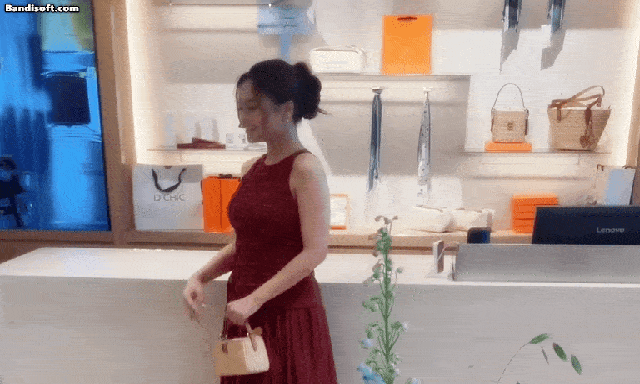Nữ diễn viên Việt vừa được kết nạp Đảng, từng được cả Bộ Quốc phòng khen thưởng mới tài