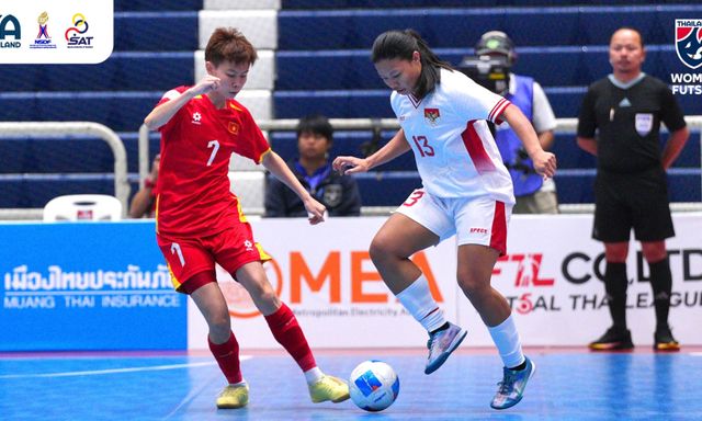 Quả bóng Vàng lập công, tuyển Việt Nam ngược dòng thắng đậm Indonesia