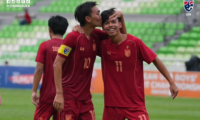 Tuyển Campuchia thua đậm, ngậm ngùi nhìn tuyển Thái Lan vào chung kết giải Đông Nam Á