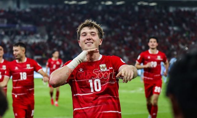 Hết thẻ đỏ lại dính phạt đền, Singapore trắng tay trước Indonesia tại 